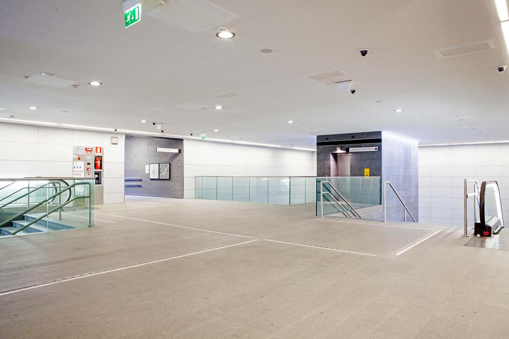Metropolitana Brescia - Interno Piazza Vittoria